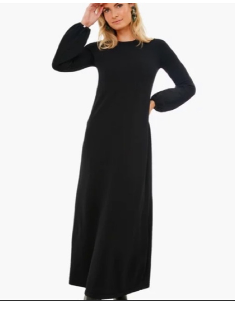Pomander Place Black Long-Sleeve Maxi Dress